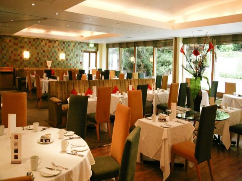 Regency Park Hotel, Health Club & Spa 태참 외부 사진