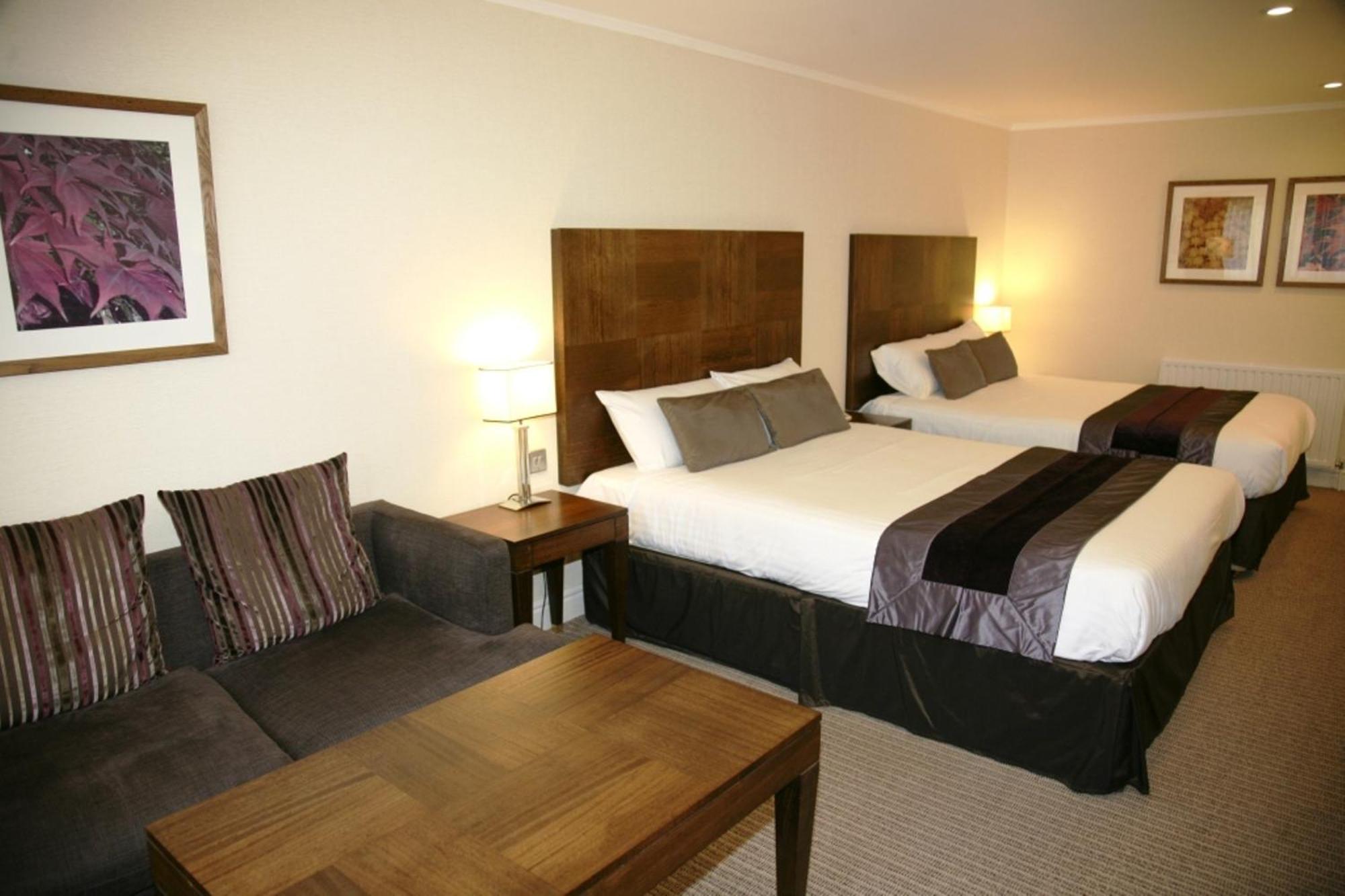 Regency Park Hotel, Health Club & Spa 태참 외부 사진