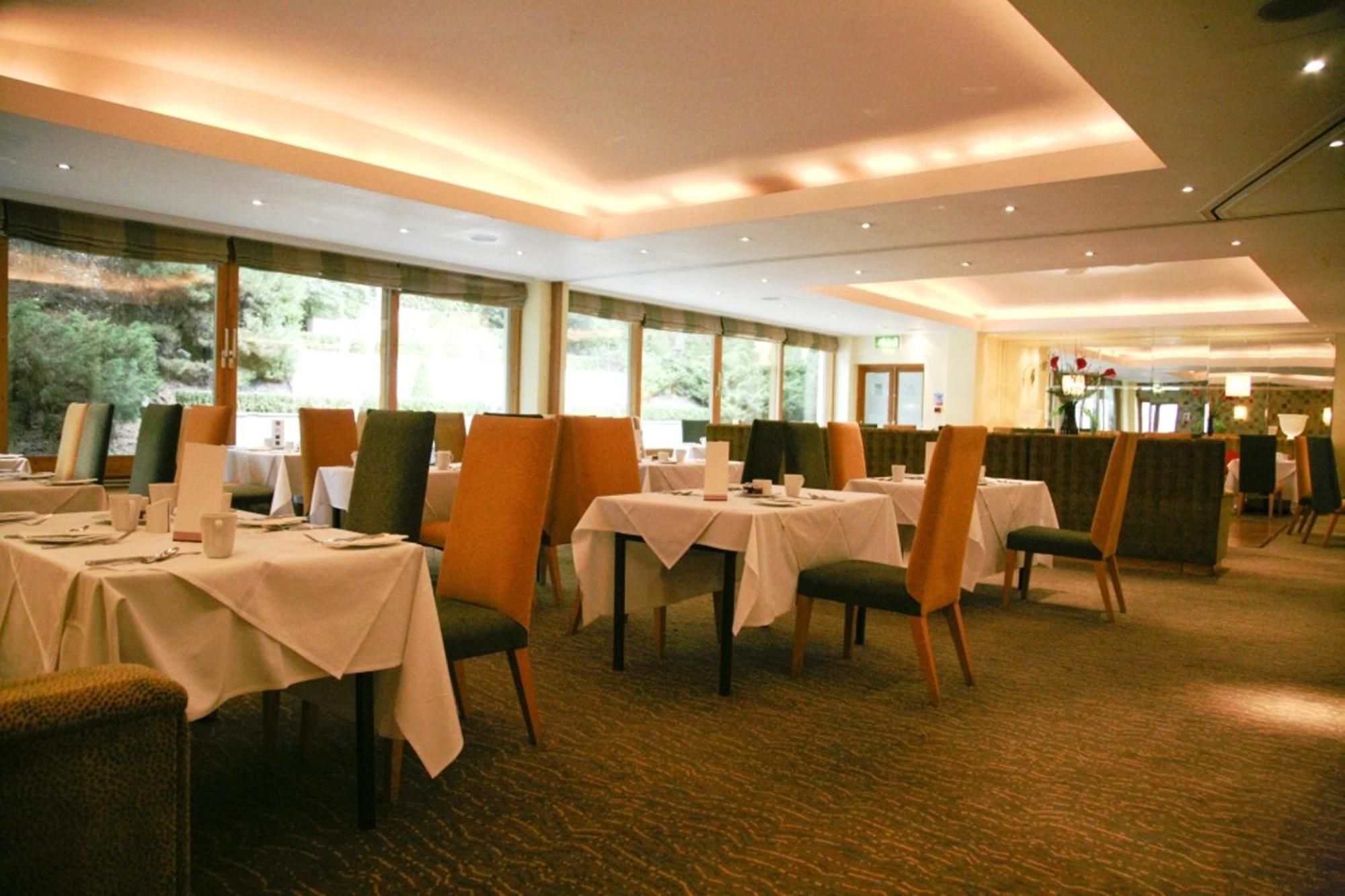 Regency Park Hotel, Health Club & Spa 태참 외부 사진