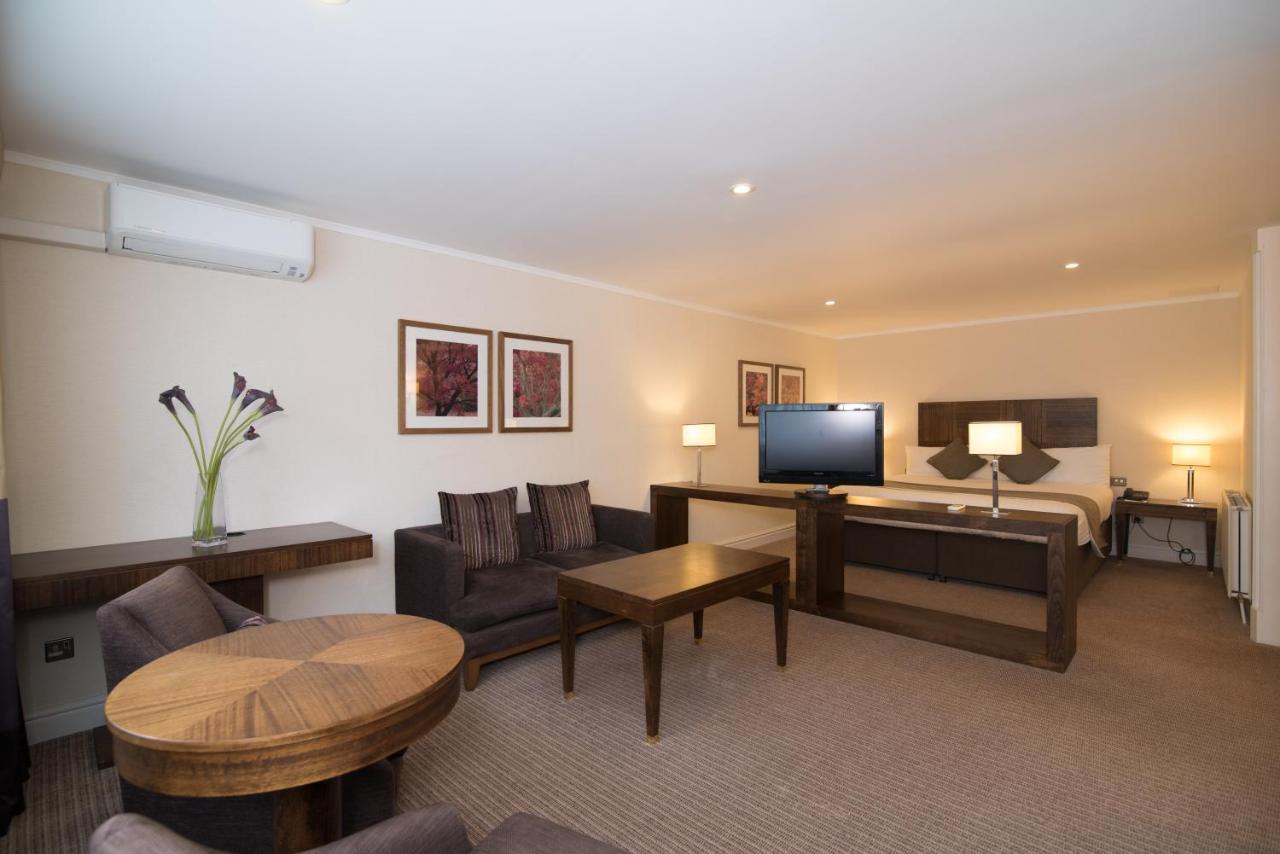 Regency Park Hotel, Health Club & Spa 태참 외부 사진